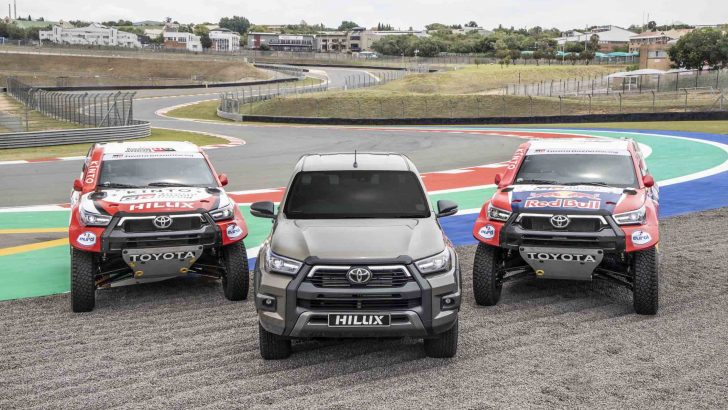 Toyota, 2021 Dakar Rallisi’nde 4 Yeni Hilux ile katılacak