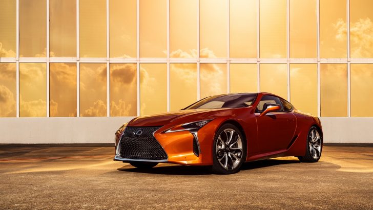 En iyi lüks otomobil ödülünün sahibi Lexus LC 500 oldu