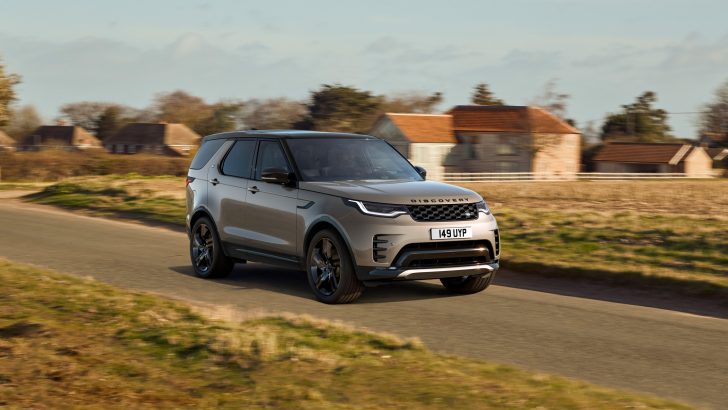 Yenilenen Land Rover Discovery Türkiye’de