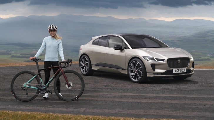 Tamamen Elektrikli Jaguar I-PACE’den bir başarı daha