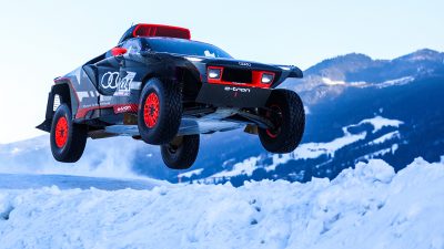 Ken Block, Mattias Ekström’üm co-pilotluğunda Audi RS Q e-tron’u kullandı 