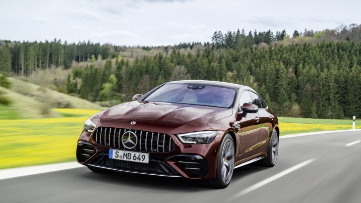 Yenilenen Mercedes-AMG GT 4-Kapı Coupé Türkiye’de